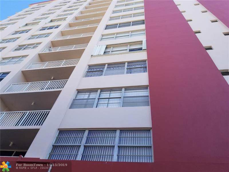3161 Ocean Dr - Photo 1