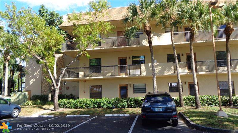 6095 Sabal Palm Blvd - Photo 1