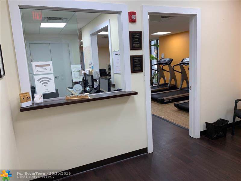 1164 Oakland Park Blvd - Photo 1