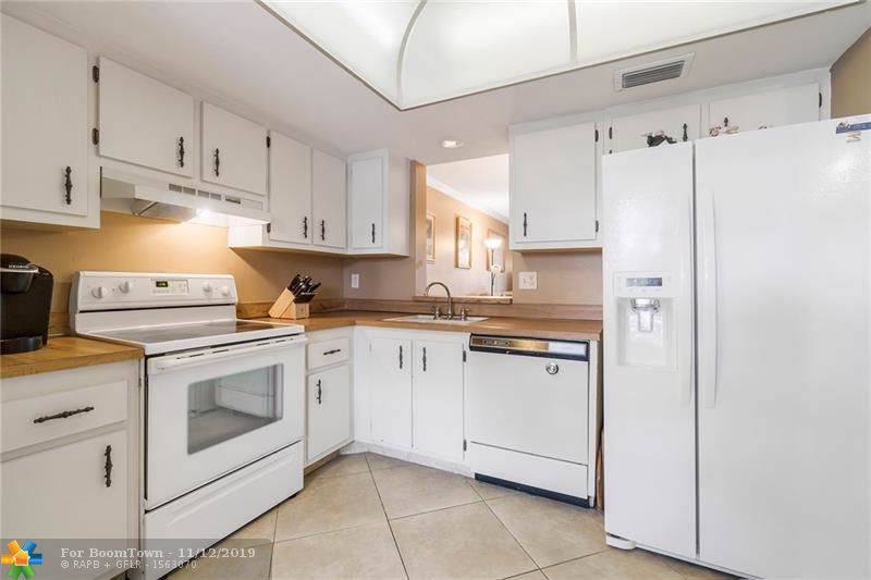 7640 18th St - Photo 1