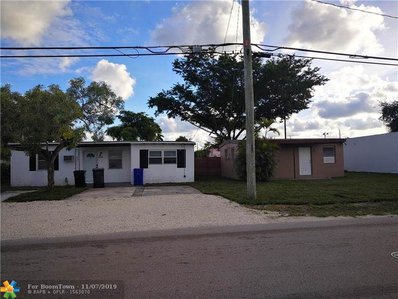 1556 10th Pl - Photo 1