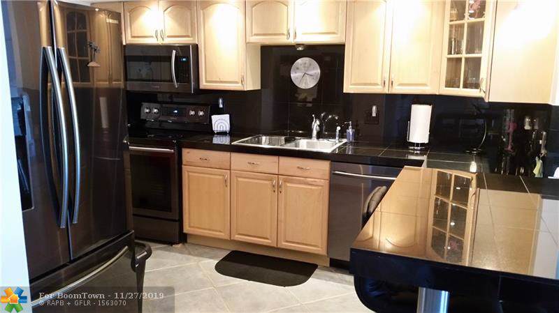 200 Diplomat Pkwy - Photo 1