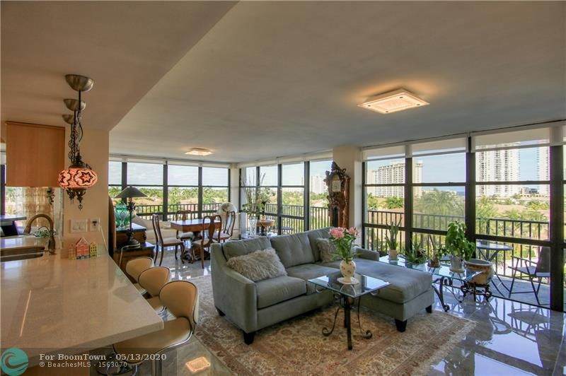 1000 Parkview Dr - Photo 1