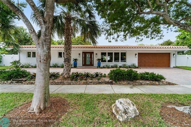 1925 25th Ave - Photo 1