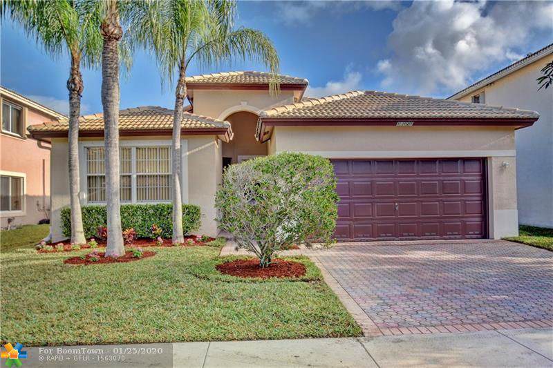 12121 51st Ct - Photo 1