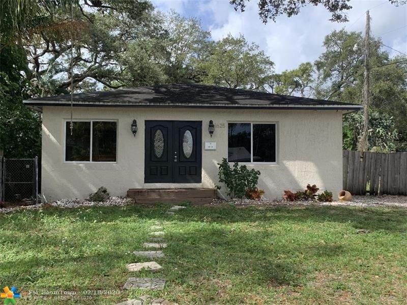 1625 28th Way - Photo 1