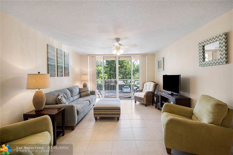 619 Sheridan St - Photo 1