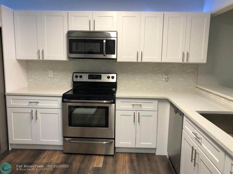 831 Crystal Lake Dr - Photo 1