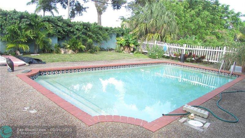 117 53rd Pl - Photo 1