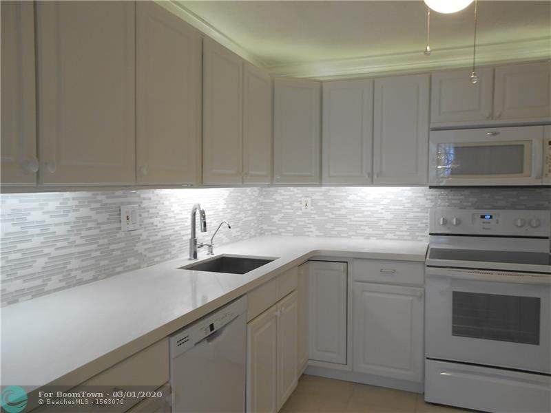 2761 Taft St - Photo 1