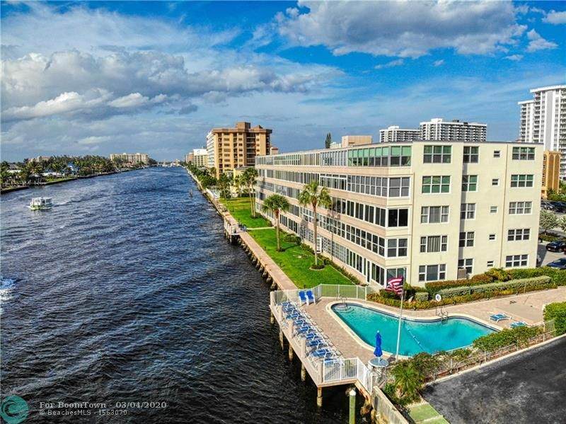 401 Riverside Dr - Photo 1
