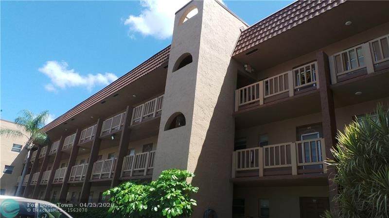 9540 Sunrise Lakes Blvd - Photo 1