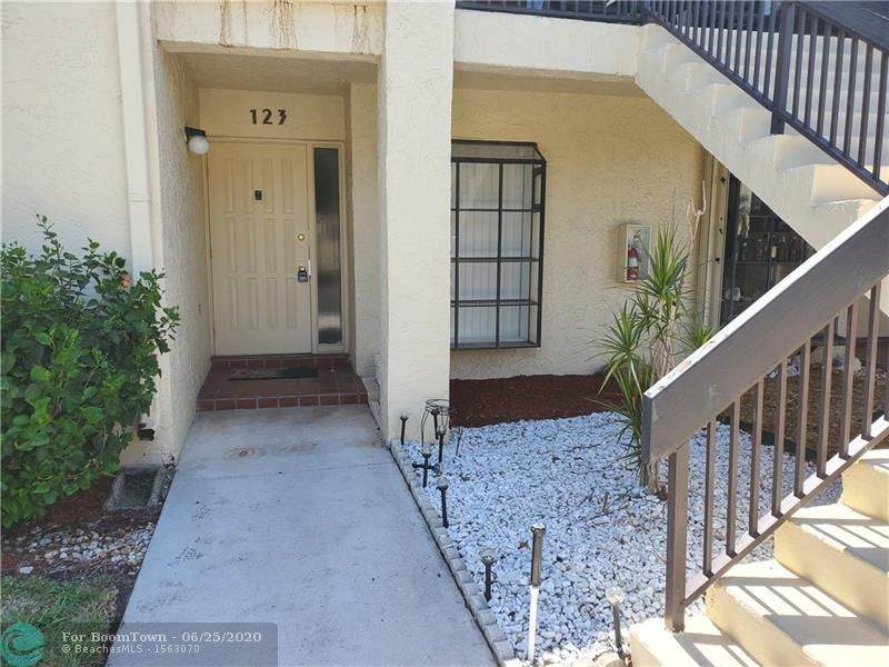 1985 15th St - Photo 1