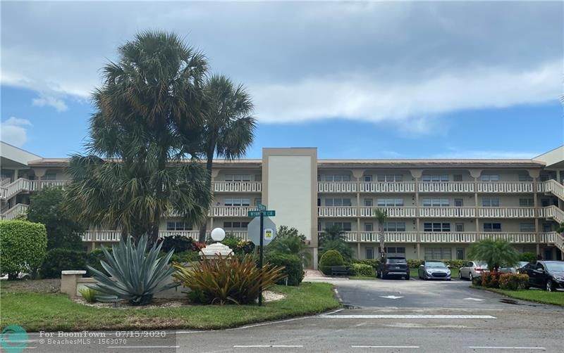 2801 Victoria Way - Photo 1