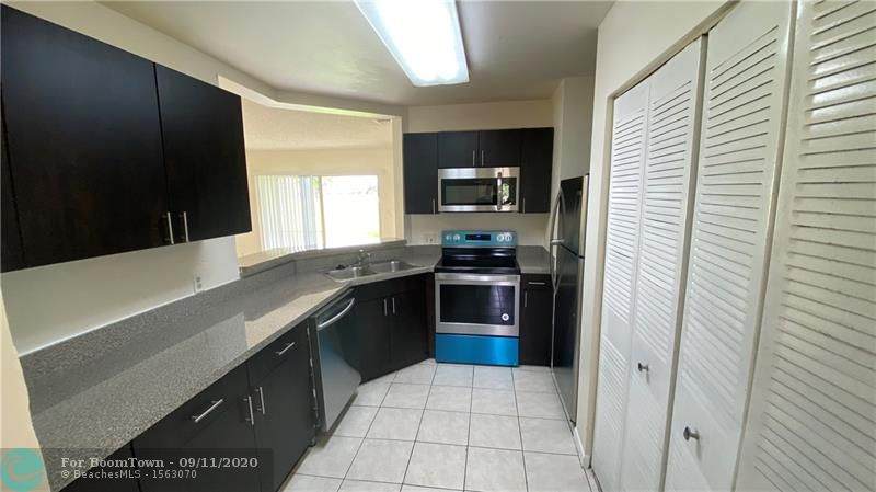 3417 44th St - Photo 1