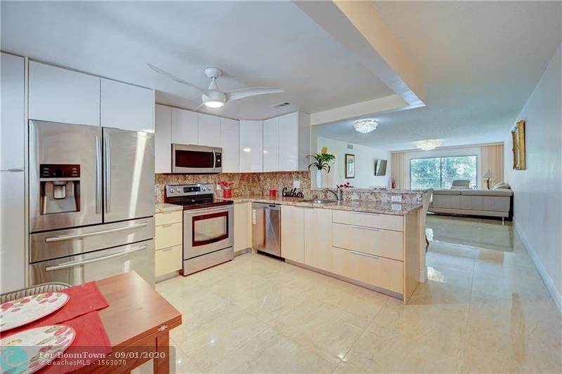2301 Lucaya Ln - Photo 1