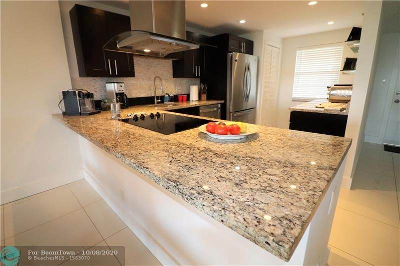 3520 Oaks Way - Photo 1