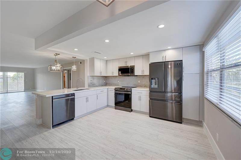 3203 Portofino Pt - Photo 1