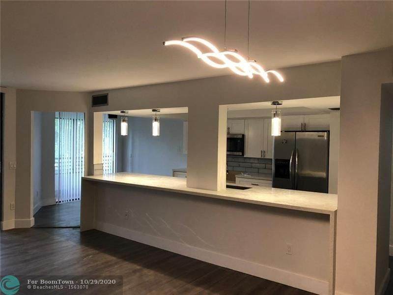 1400 Sheridan St - Photo 1