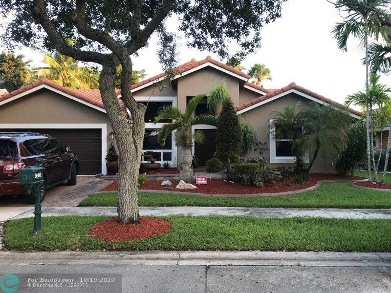 940 Lakewood Ct - Photo 1