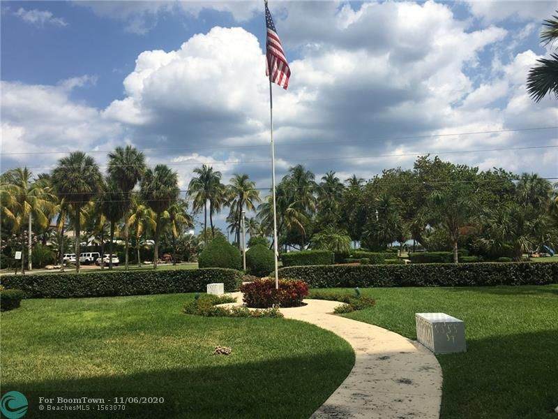 2840 Ocean Blvd - Photo 1