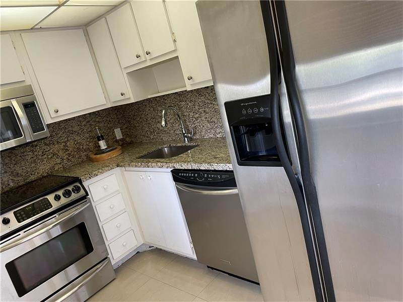 3250 Palm Aire Dr - Photo 1