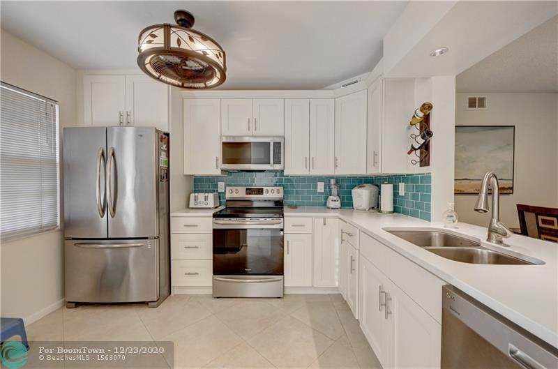 2405 Antigua Cir - Photo 1