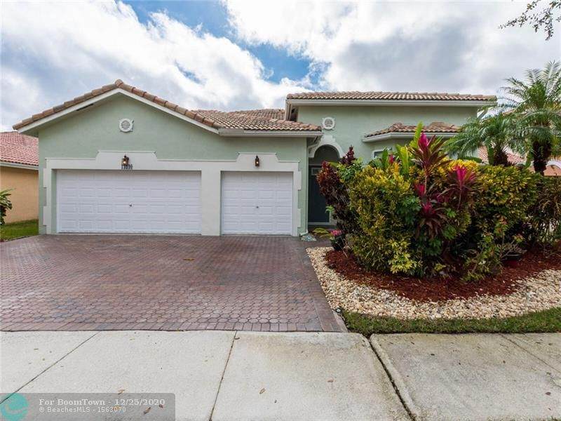 14240 36th Ct - Photo 1