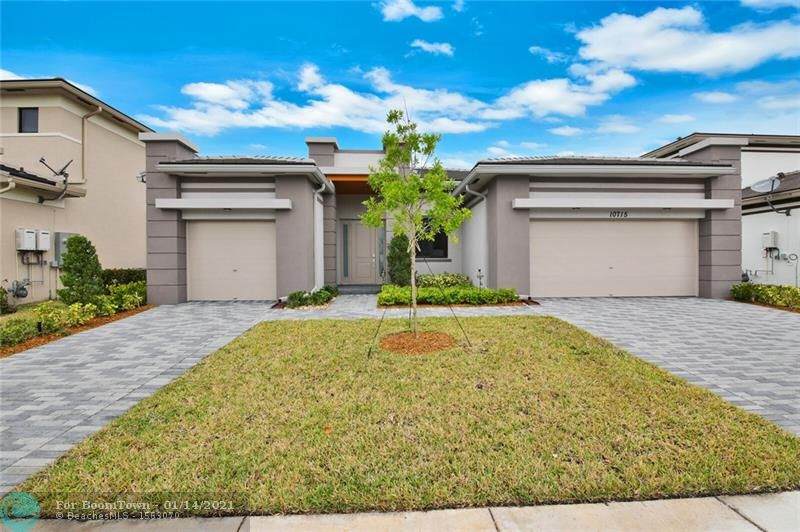 10715 Moore Dr - Photo 1
