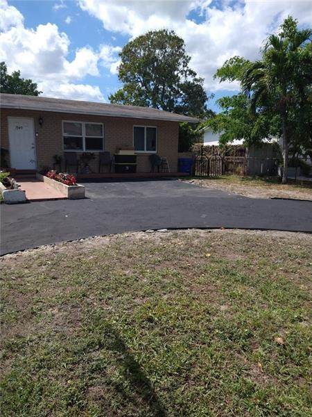 1949 Gardenia Rd - Photo 1