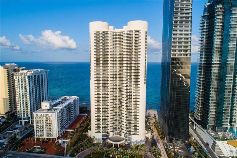 17201 Collins Ave - Photo 1