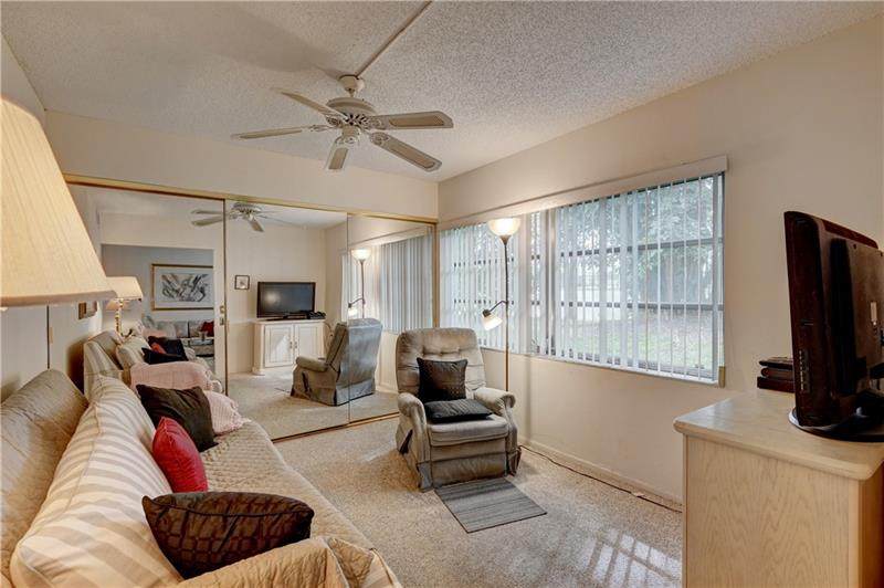 1208 Bahama Bnd - Photo 1