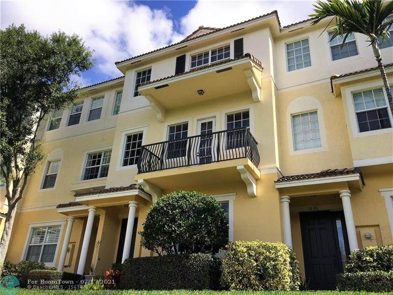 1832 9th Street - Photo 1