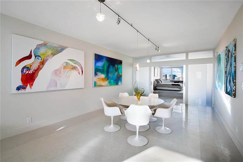 333 Sunset Drive - Photo 1