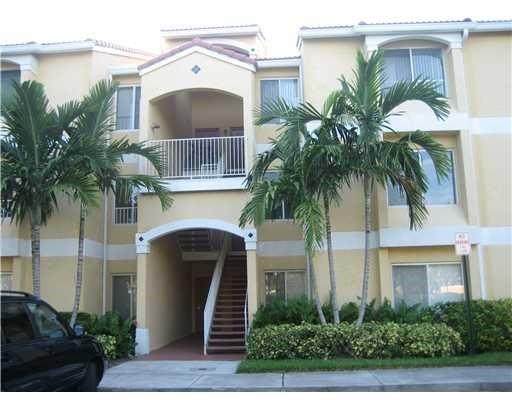2400 33RD STREET - Photo 1