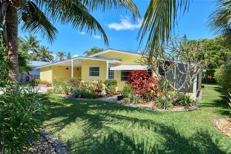 1814 Eucalyptus Ave - Photo 1