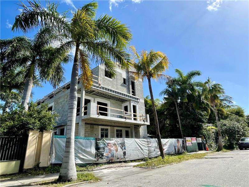 12 10th Ave - Photo 1