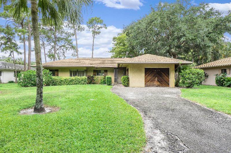 7627 Greenlake Way - Photo 1