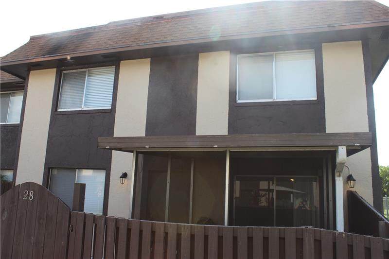 2116 Sherwood Forest Blvd - Photo 1