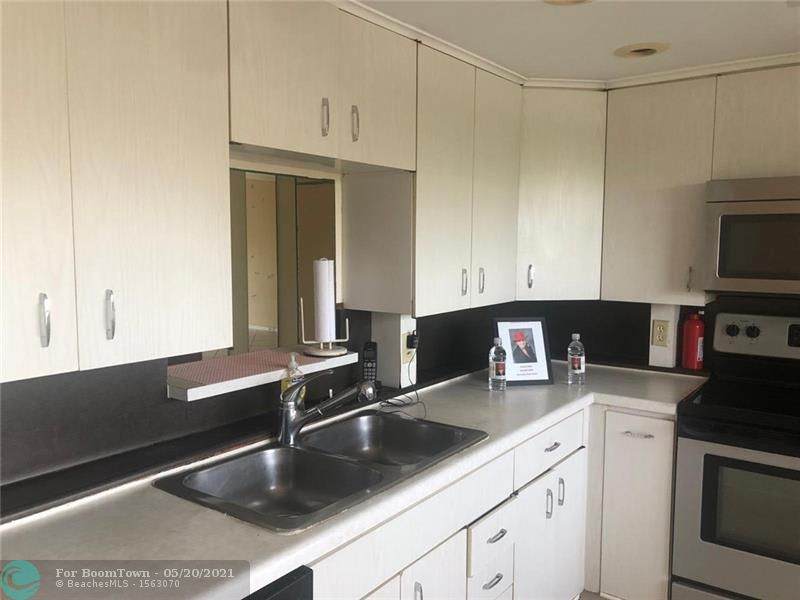 4402 Martinique Ct - Photo 1