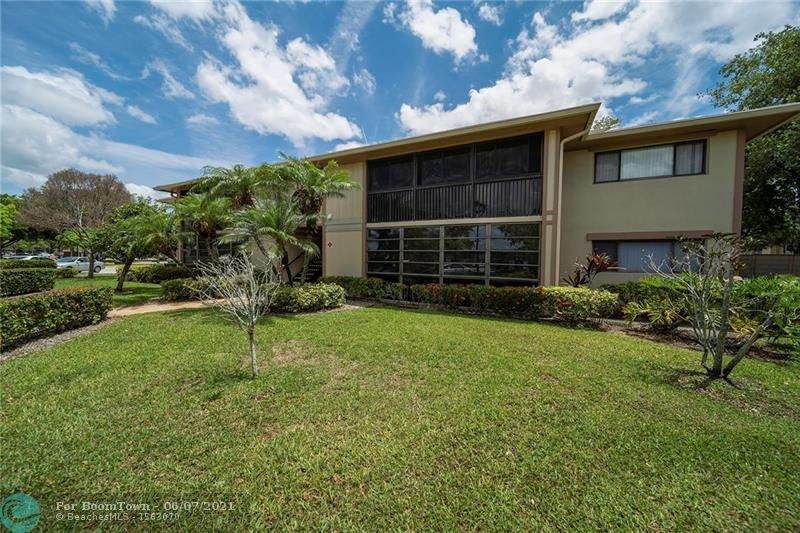 9874 Belfort Circle - Photo 1