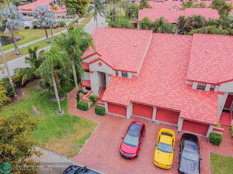 7848 Lexington Club Blvd - Photo 1