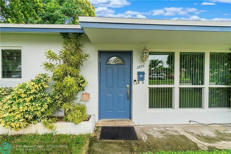 2835 18TH CT - Photo 1