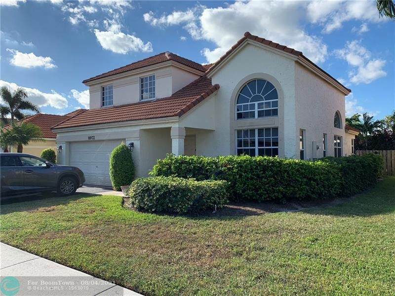 8972 Lake Park Cir - Photo 1