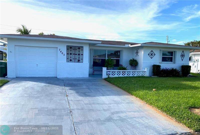 7465 7th Pl - Photo 1