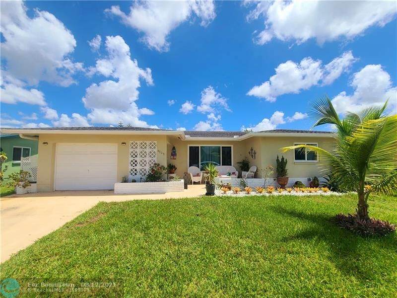 4909 55th Ct - Photo 1