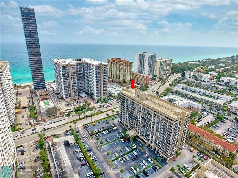 2049 Ocean Dr - Photo 1