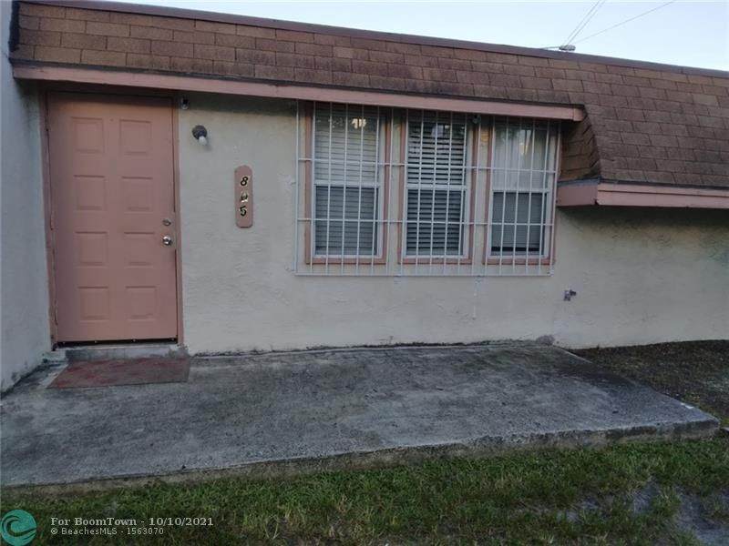 805 13th St - Photo 1