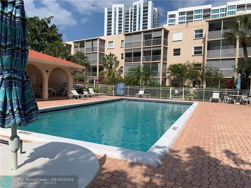 1541 Ocean Blvd - Photo 1