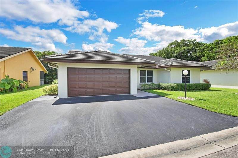 9560 Shadow Wood Ct - Photo 1